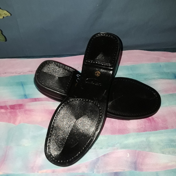 NWOT Cabin Creek Black Shoes - Picture 6 of 6